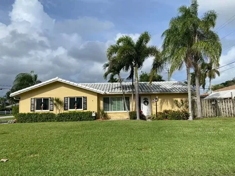 2099 Bonnie Street Boca Raton FL 33486