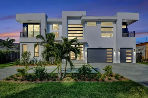 7091 NE 8th Drive Boca Raton FL 33487