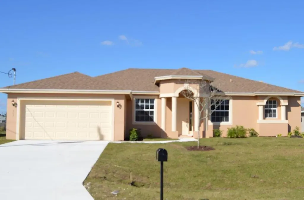 572 SW Millard Drive Port St Lucie FL 34953