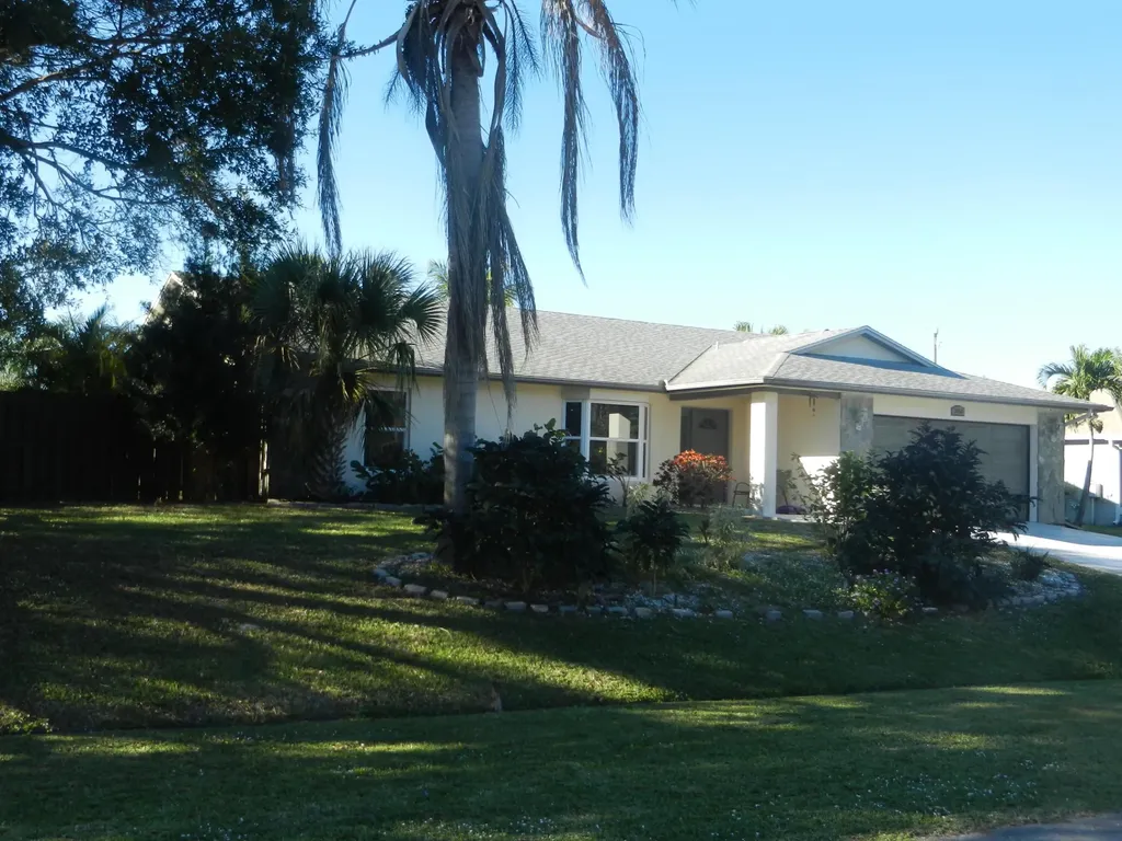2056 SE Crowberry Drive Port St Lucie FL 34983