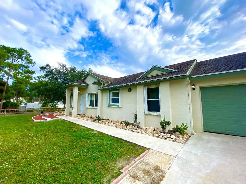 16928 84th Court N Loxahatchee FL 33470