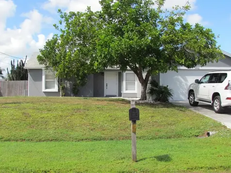 3562 SW Rivera Street Port St Lucie FL 34953