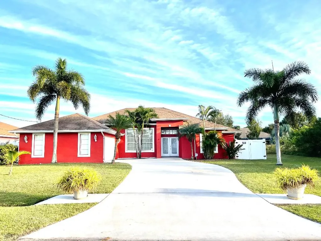 5797 NW Zinnia Street Port St Lucie FL 34986