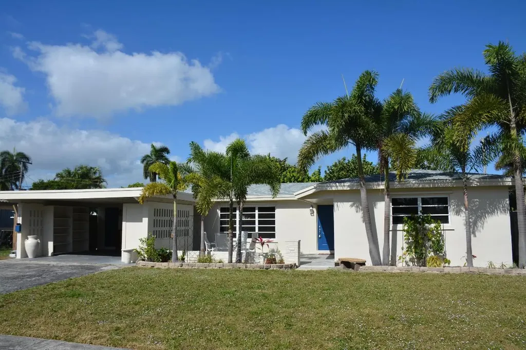 261 NE 28th Road Boca Raton FL 33431
