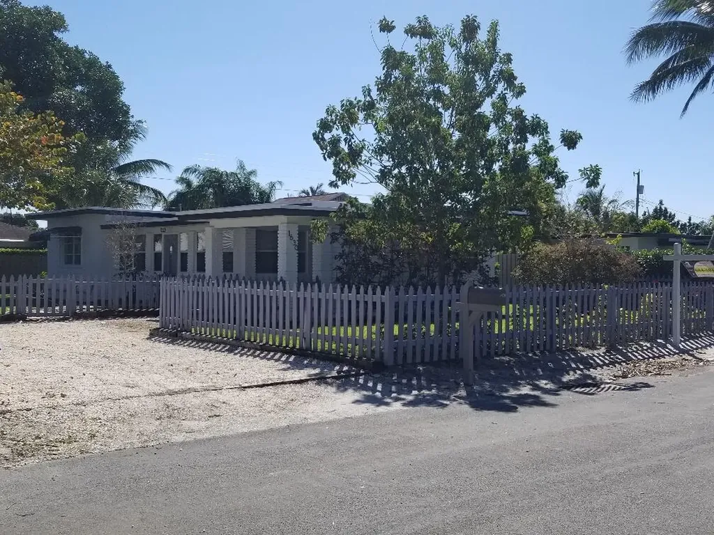 1630 N N Street Lake Worth Beach FL 33460