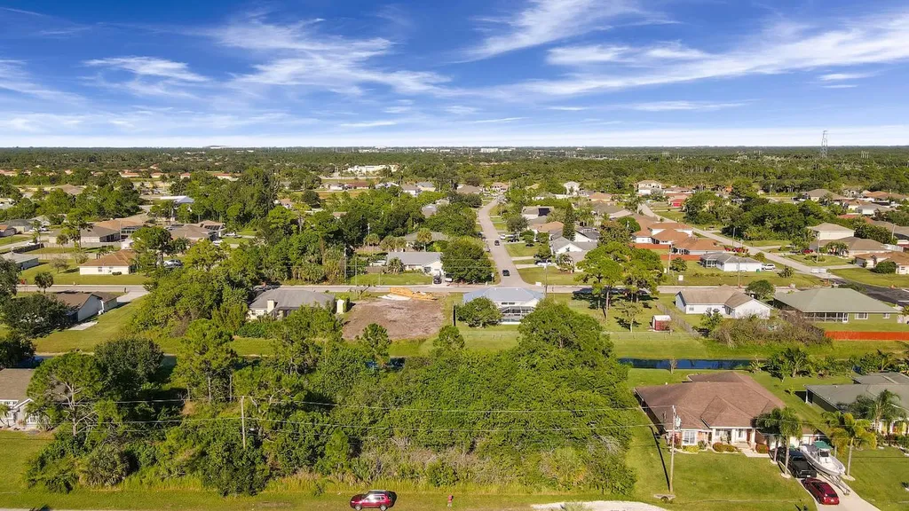 2601 SW Fair Isle Road Port St Lucie FL 34987