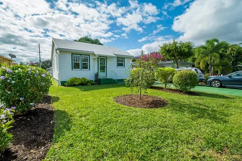 214 NE 12th Street Delray Beach FL 33444