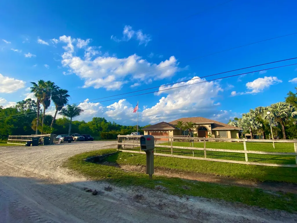 18633 92nd Lane N Loxahatchee FL 33470