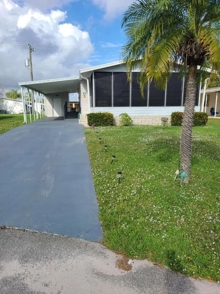 65 Ipanema Way Fort Pierce FL 34951