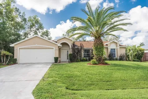 6777 NW Abigail Avenue Port St Lucie FL 34983