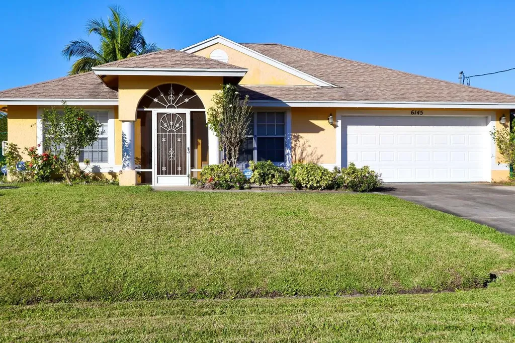 6145 NW Gaylord Terrace Port St Lucie FL 34986