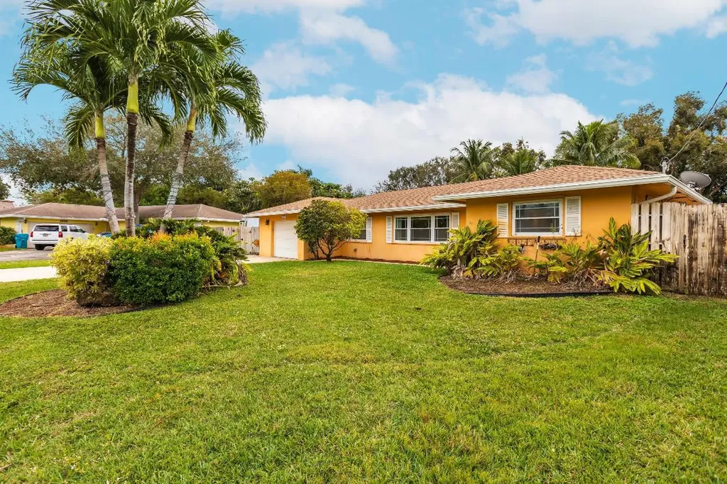 1041 Coral Drive Boynton Beach FL 33426