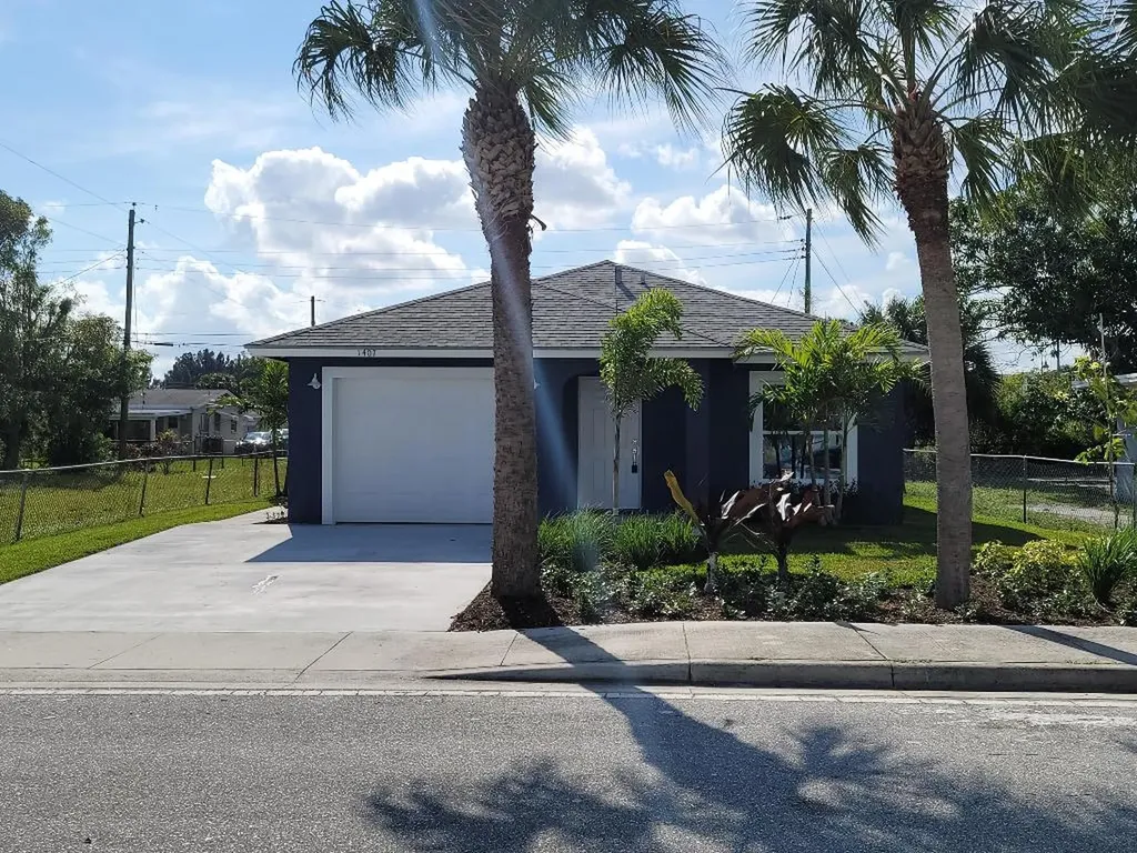1407 W 32nd Street Riviera Beach FL 33404