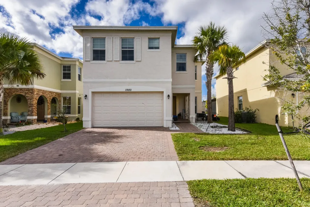 1980 NW Cataluna Circle Port St Lucie FL 34986