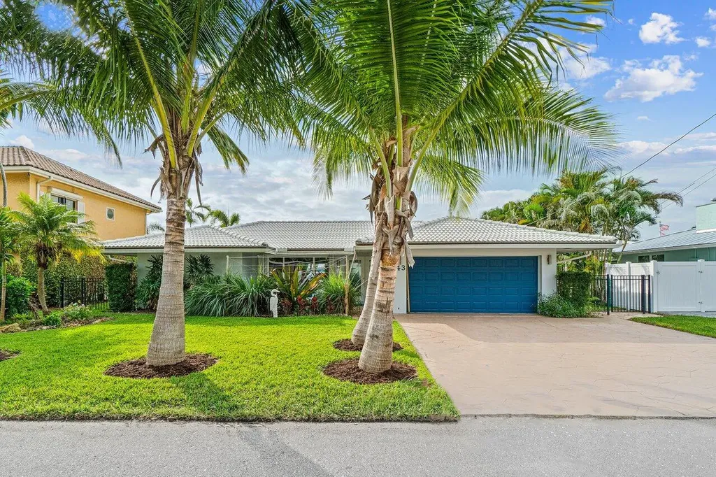 143 Lucina Drive Hypoluxo FL 33462