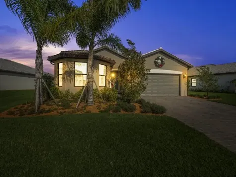 466 SE Vallarta Drive Port St Lucie FL 34984