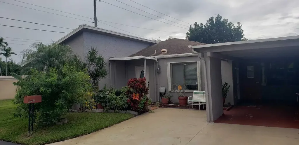 14810 Wildflower Lane Delray Beach FL 33446