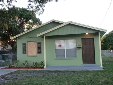 715 Avenue I Riviera Beach FL 33404