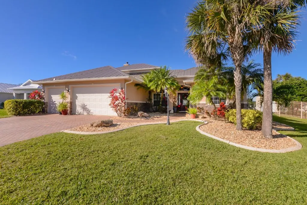 5844 NW Windy Pines Lane Port St Lucie FL 34986