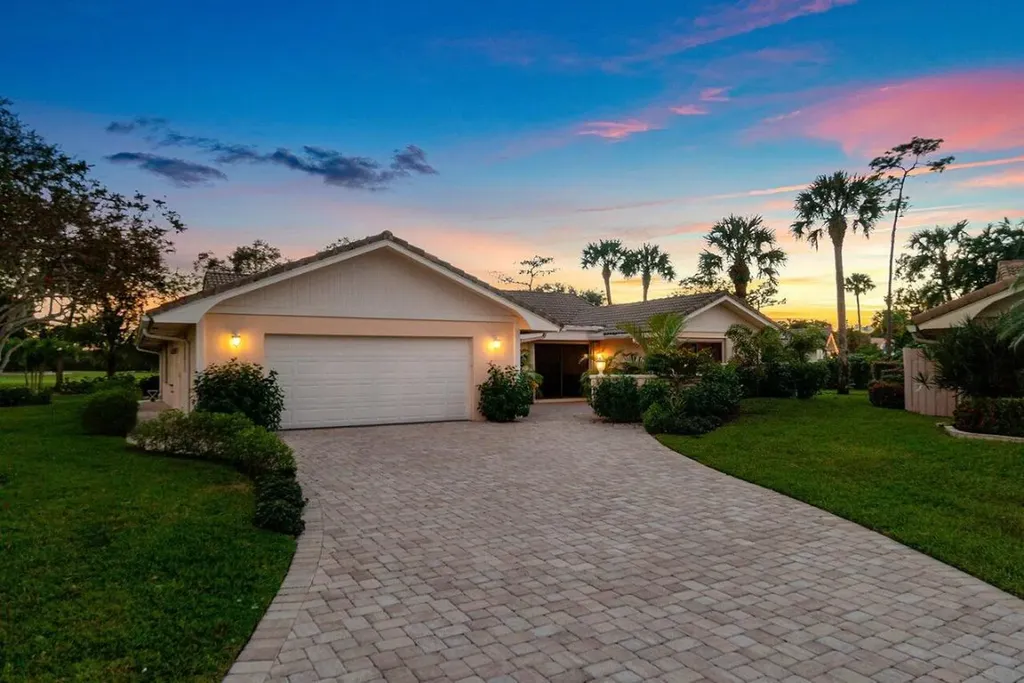 6890 Villas Drive S Boca Raton FL 33433