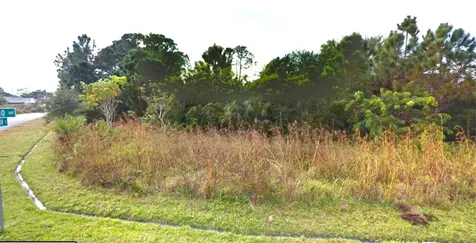 1698 SE Goucho Avenue Port St Lucie FL 34952