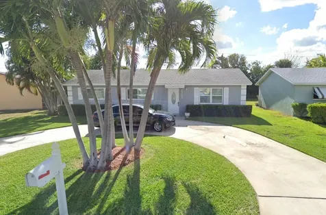 5703 Driftwood Street Mangonia Park FL 33407