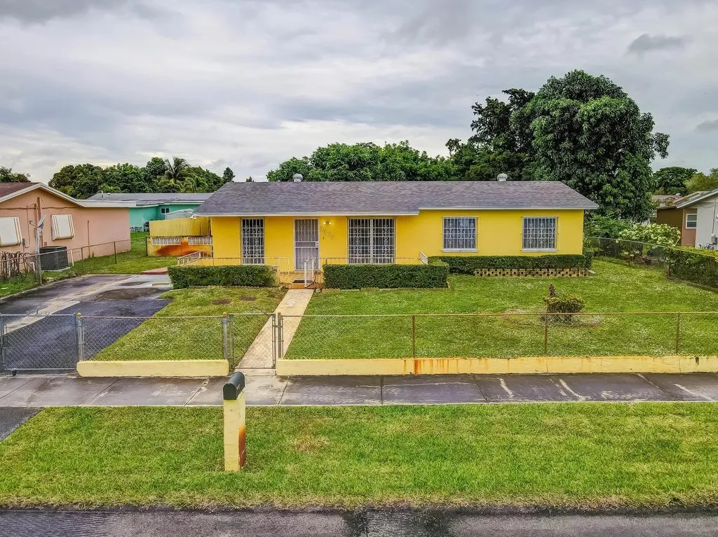 3365 NW 195th Terrace Miami Gardens FL 33056