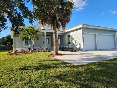 2910 SW Sterling Street Port St Lucie FL 34953