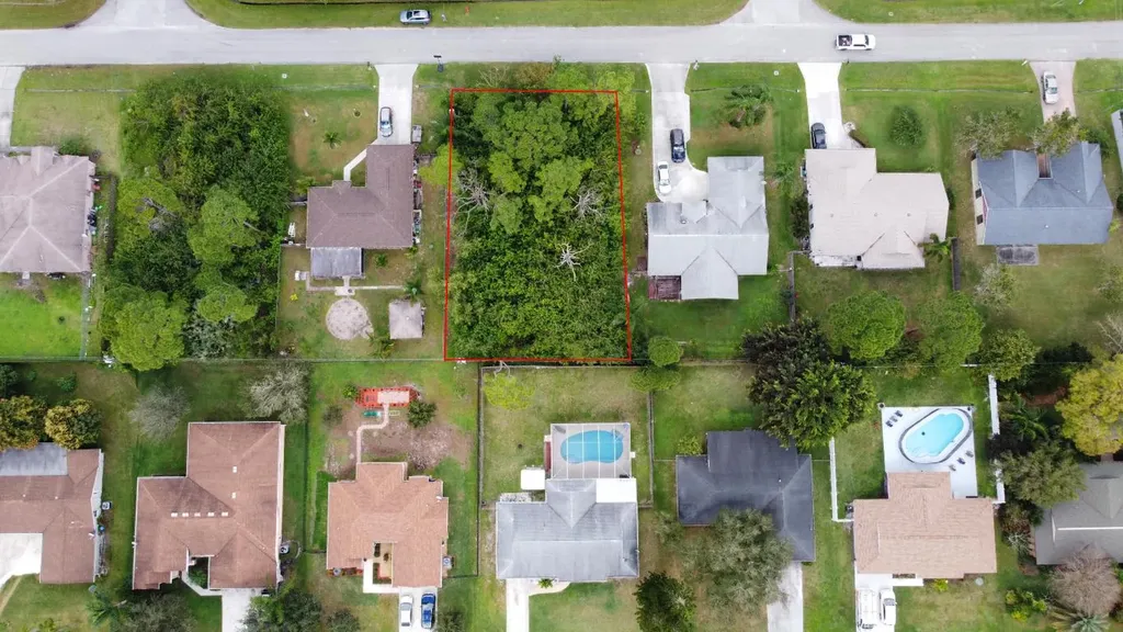 172 SW Airview Avenue Port St Lucie FL 34984