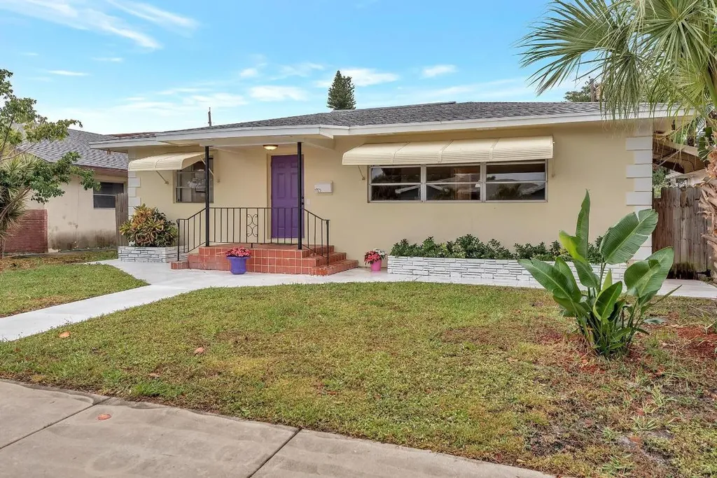 1705 N M Street Lake Worth Beach FL 33460