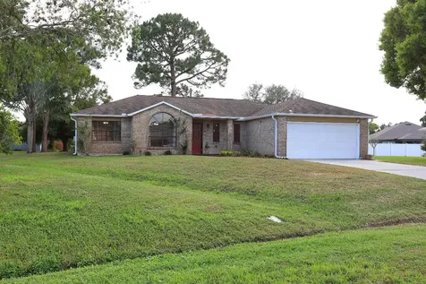 218 NW Virgo Court Port St Lucie FL 34983