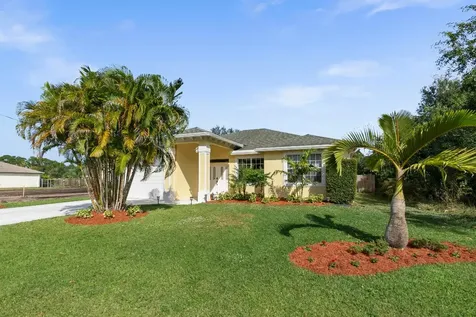 5230 NW North Lovoy Circle Port St Lucie FL 34986
