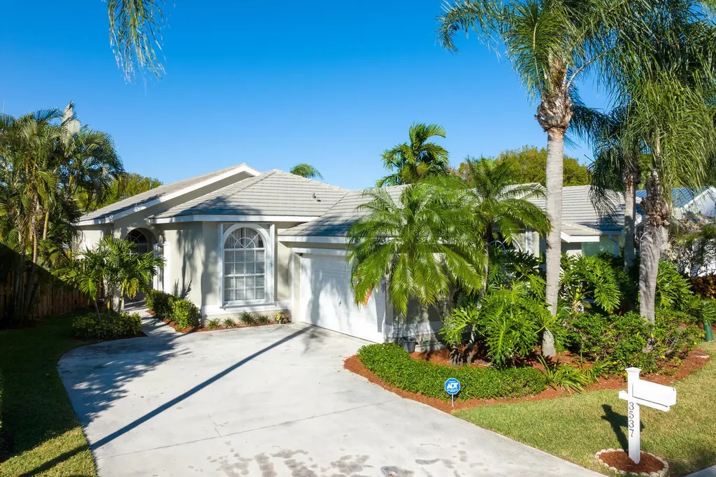 3537 SW Coco Palm Drive Palm City FL 34990