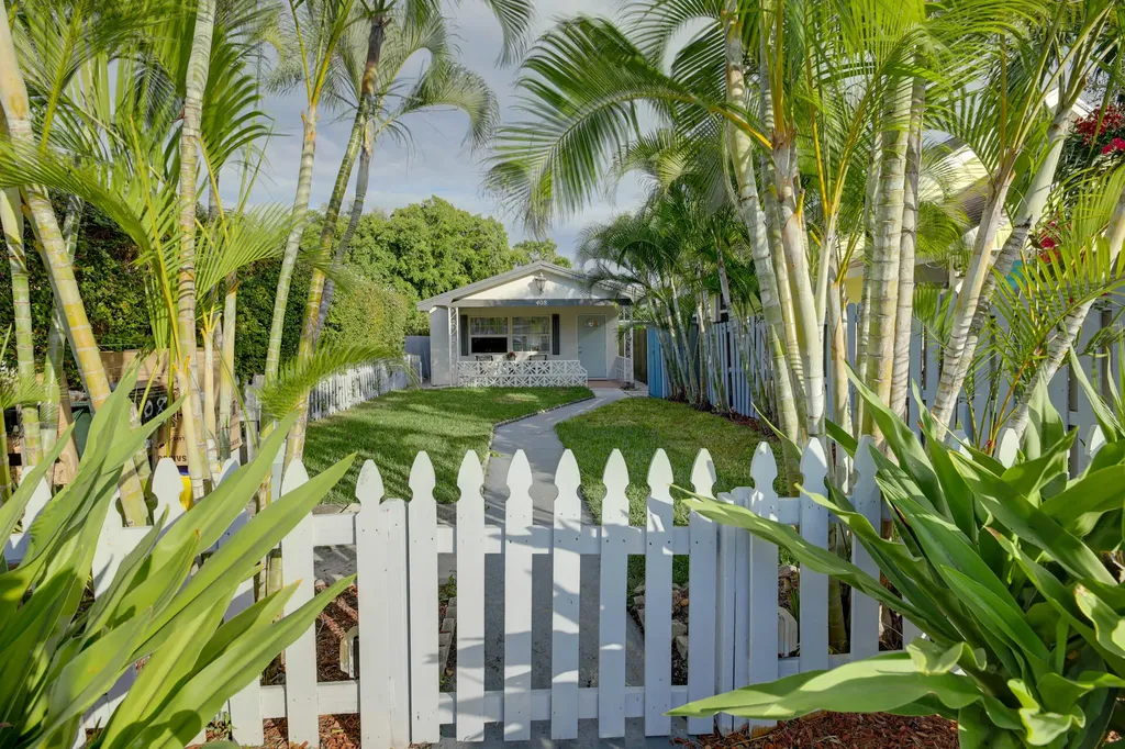 408 N D Street Lake Worth Beach FL 33460