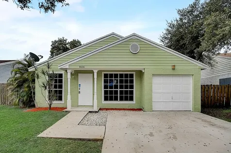 8606 SW 14th Street Pembroke Pines FL 33025