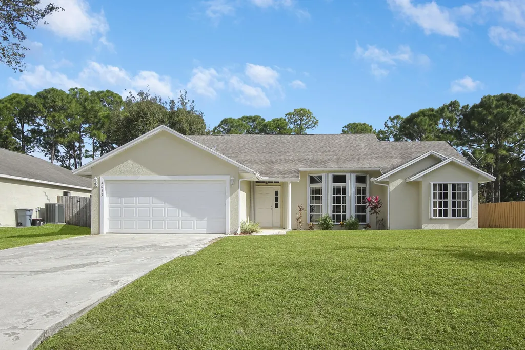 4033 SW Kamsler Street Port St Lucie FL 34953