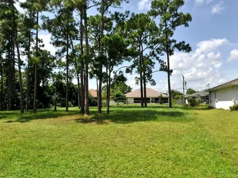 1748 SW Erie Street Port St Lucie FL 34953