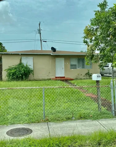 826 Aspen Road West Palm Beach FL 33409