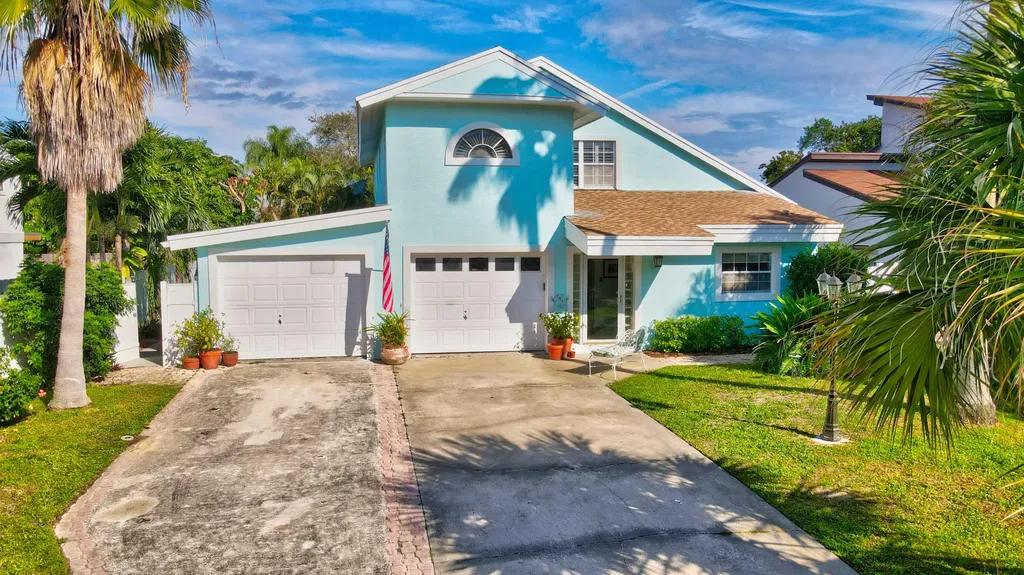 2560 Bessie Street Delray Beach FL 33444