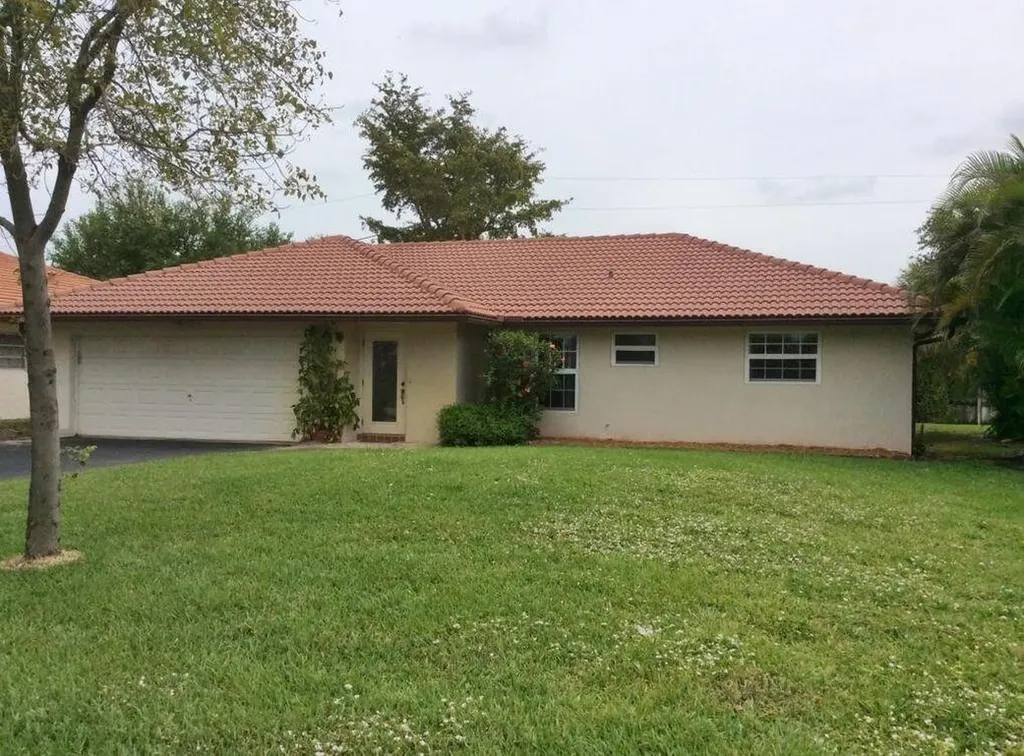 4234 NW 3rd Way Boca Raton FL 33431