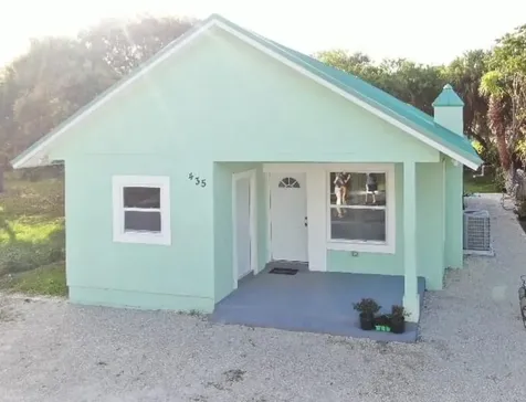 435 N 11th Street Fort Pierce FL 34950