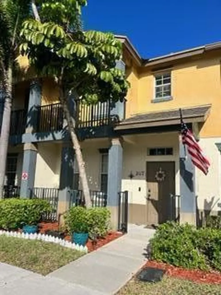 2117 SE Glen Ridge Drive Port St Lucie FL 34952