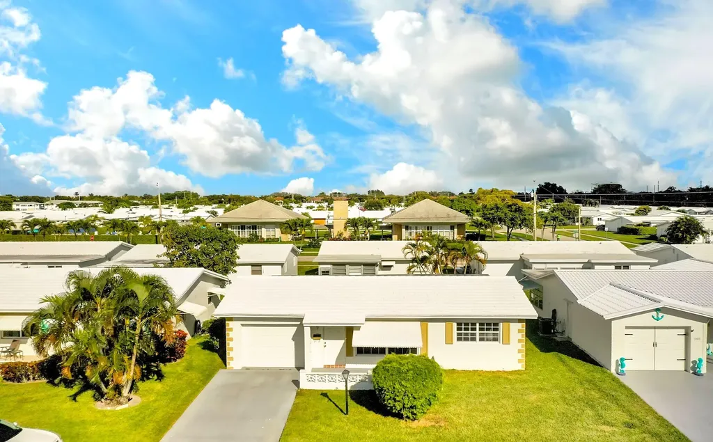 1005 SW 3rd Avenue Boynton Beach FL 33426