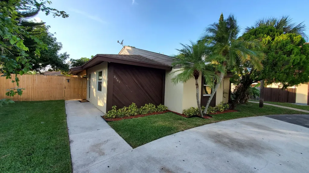 3761 Mil Stream Court Greenacres FL 33463