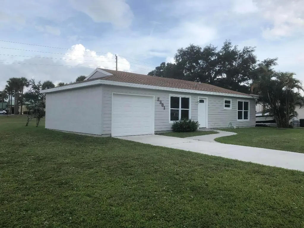 2301 SE Rich Street Port St Lucie FL 34984