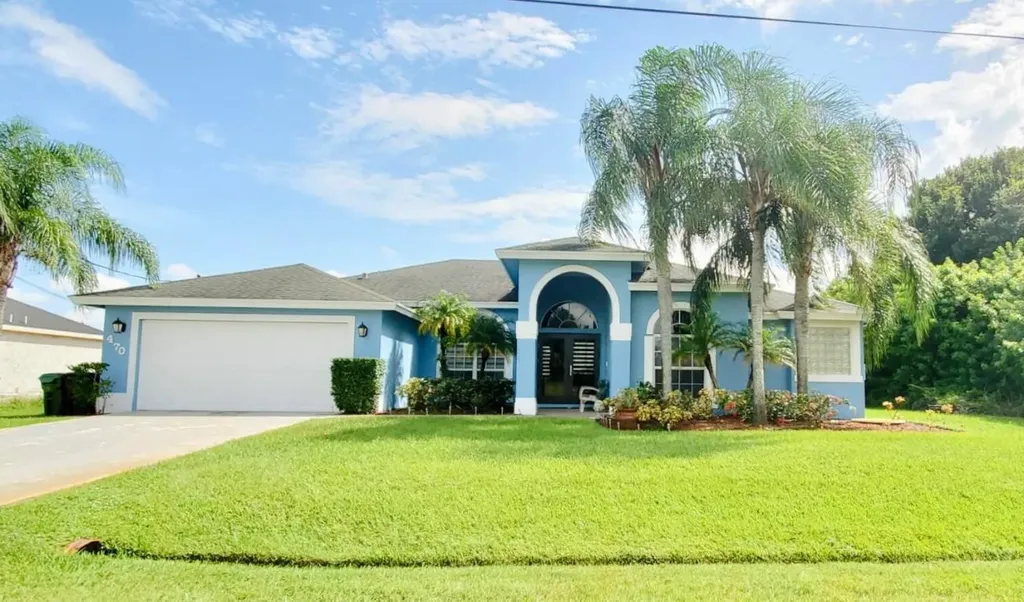 470 SW Mccomb Avenue Port St Lucie FL 34953