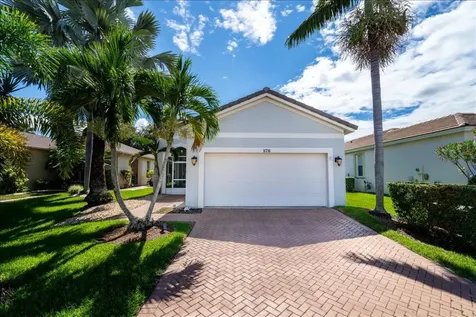 876 SW Rocky Bayou Terrace Port St Lucie FL 34986