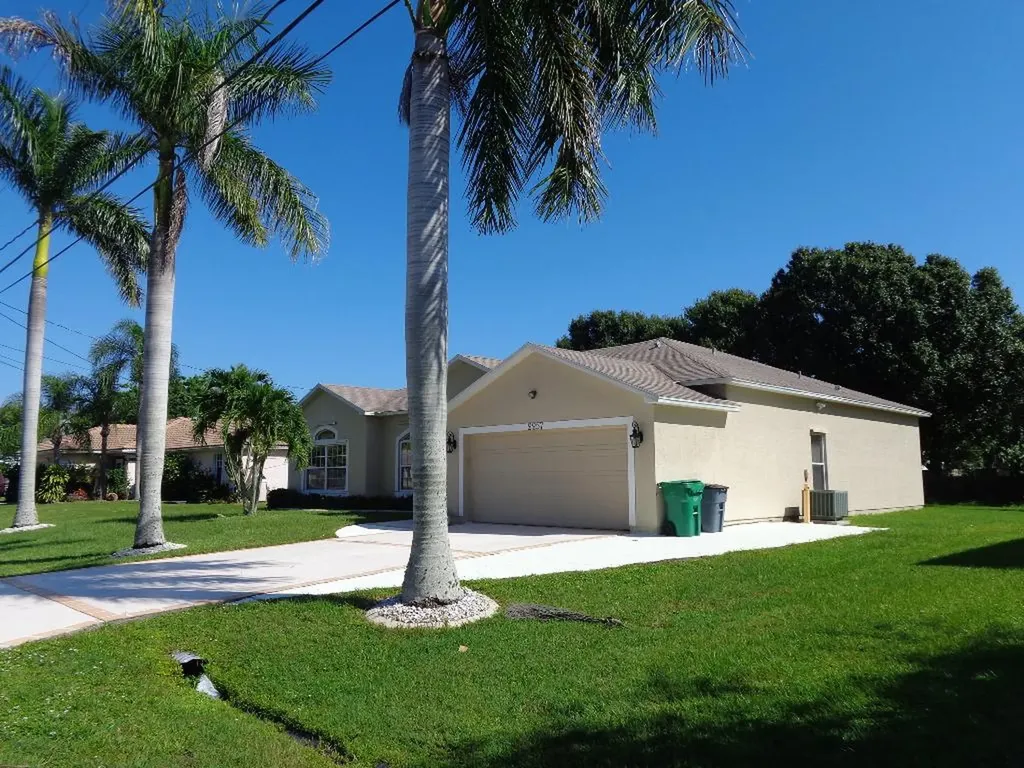 2257 SE Baron Street Port St Lucie FL 34952