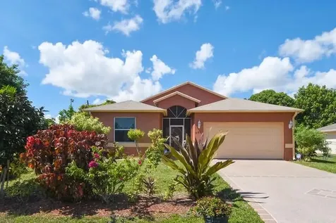 682 SW Kenyoun Street Port St Lucie FL 34983