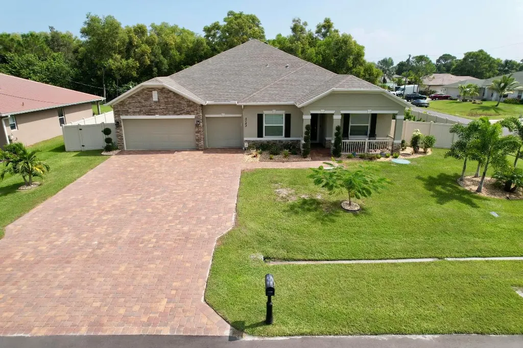 5143 NW Primm Street Port St Lucie FL 34983